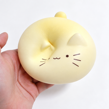 Toasty kitty bun